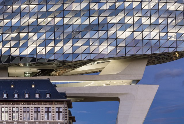 photo Boegly + Grazia - 2016-ZAHA HADID-antwerp-SITE-16