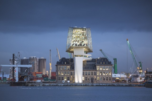 photo Boegly + Grazia - 2016-ZAHA HADID-antwerp-SITE-53