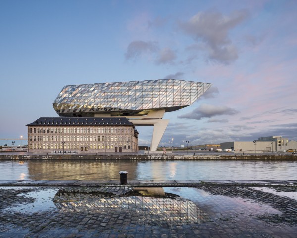 photo Boegly + Grazia - 2016-ZAHA HADID-antwerp-SITE-13